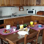 Acero Rosso Apartman *