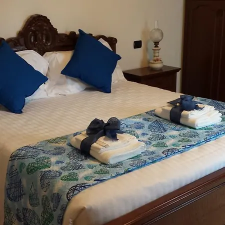 Acero Rosso Lejlighed